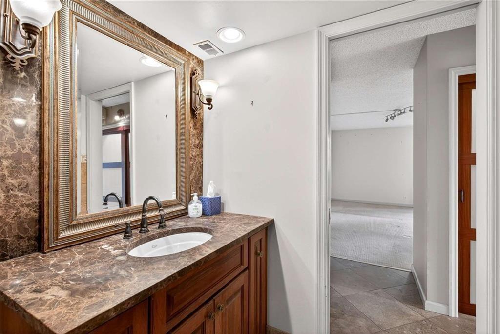 3530 Piedmont Road Northeast, Unit F9 Atlanta, GA 30305 - Photo 15 of 49