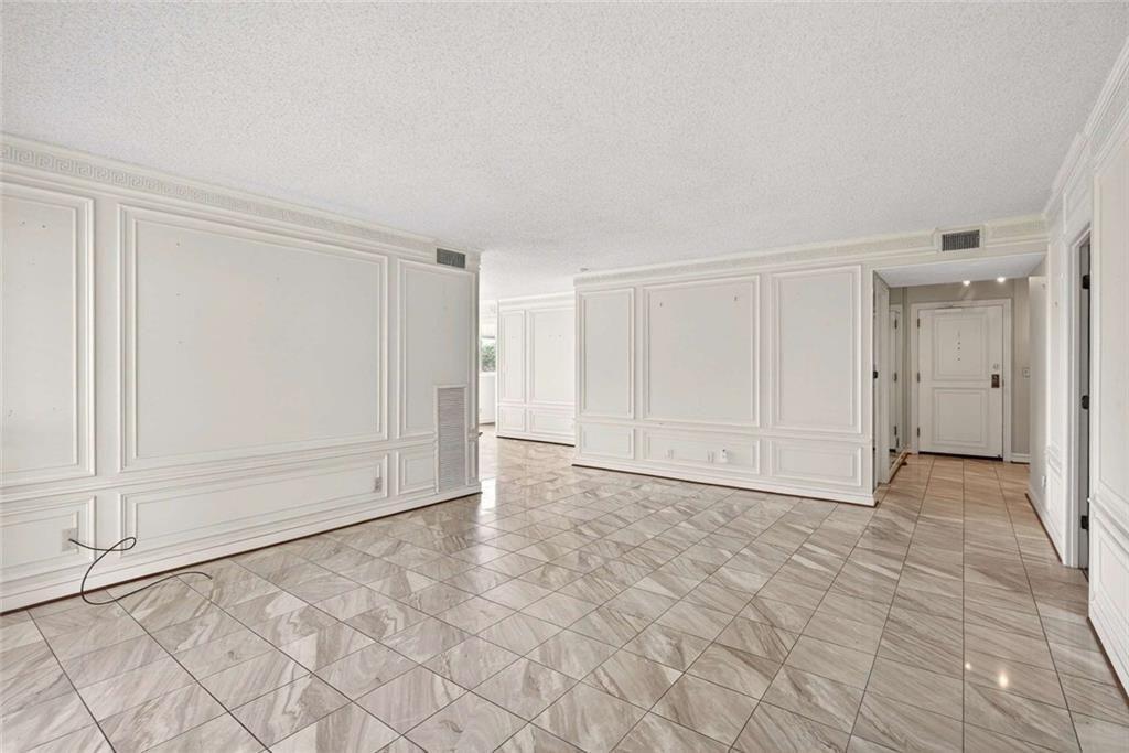 3530 Piedmont Road Northeast, Unit F9 Atlanta, GA 30305 - Photo 19 of 49