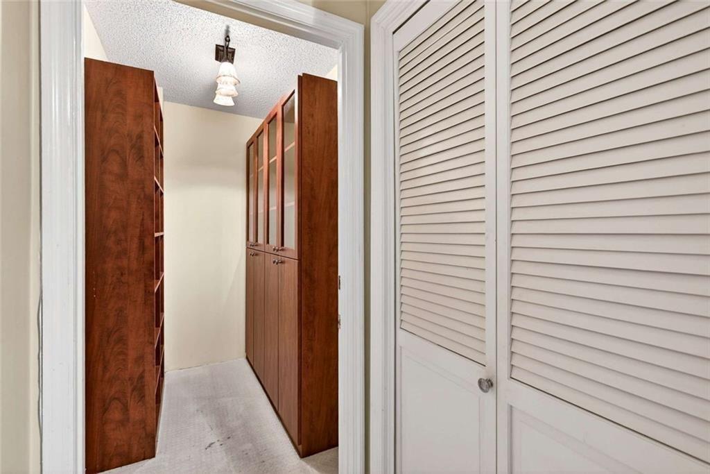 3530 Piedmont Road Northeast, Unit F9 Atlanta, GA 30305 - Photo 8 of 49
