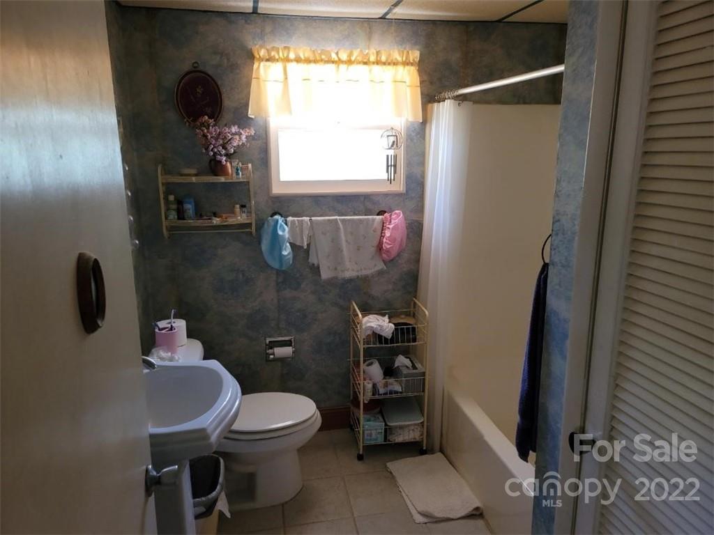 1626 7 Mile Ridge Road Burnsville, NC 28714 - Photo 29 of 39 Gallery Image 29