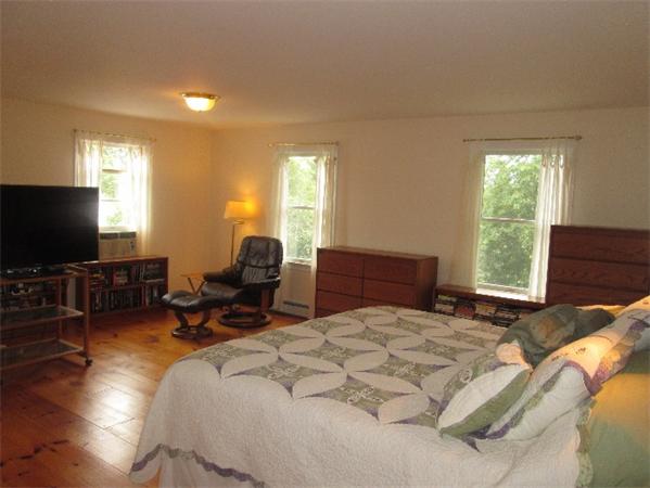 687 Main Street Boxford, MA 01921 - Photo 9 of 15