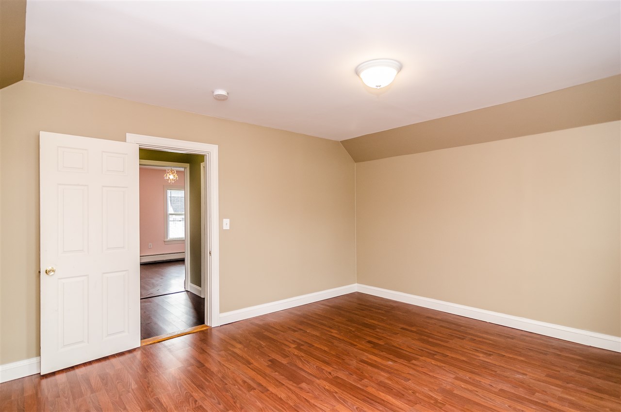 415 Cilley Road Manchester, NH 03103 - Photo 18 of 35