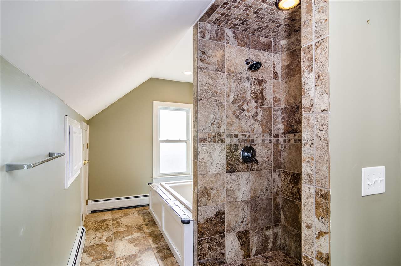 415 Cilley Road Manchester, NH 03103 - Photo 25 of 35