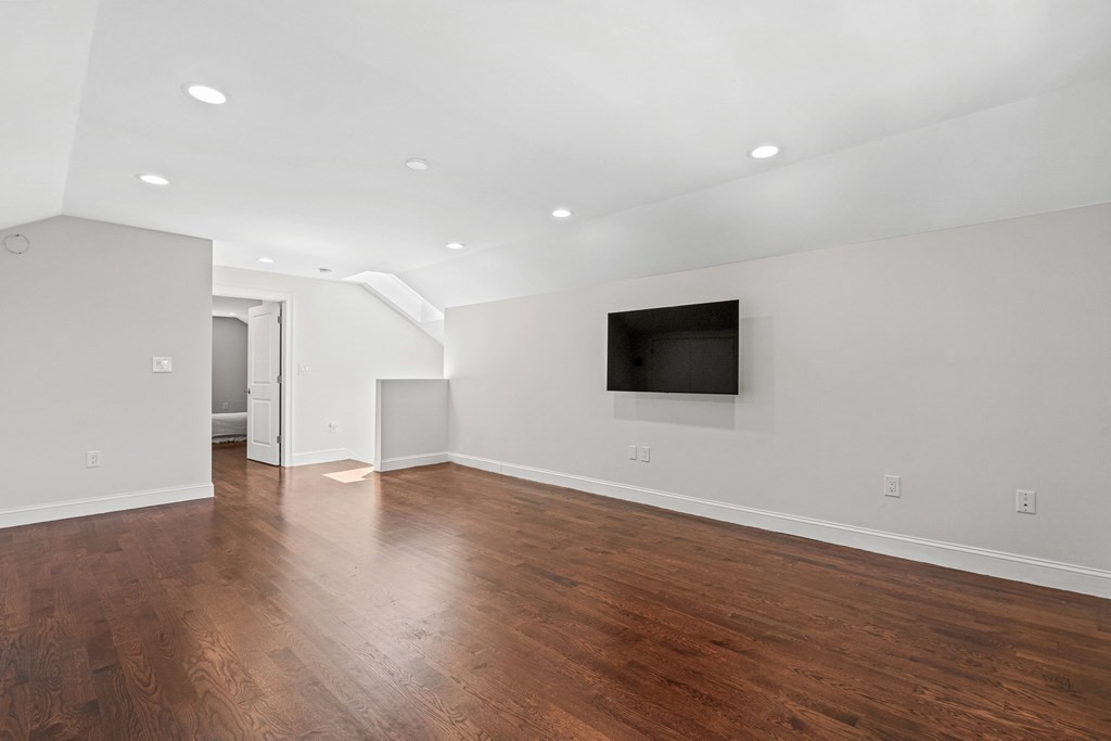 7 Nathaniel Road Winchester, MA 01890 - Photo 32 of 42 Gallery Image 32