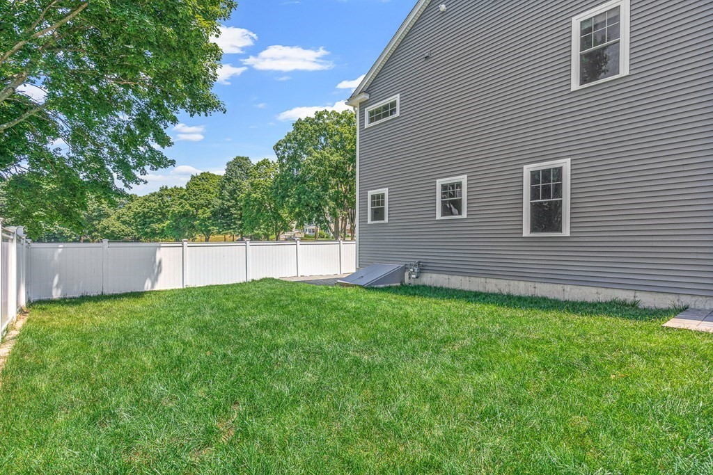 7 Nathaniel Road Winchester, MA 01890 - Photo 37 of 42 Gallery Image 37