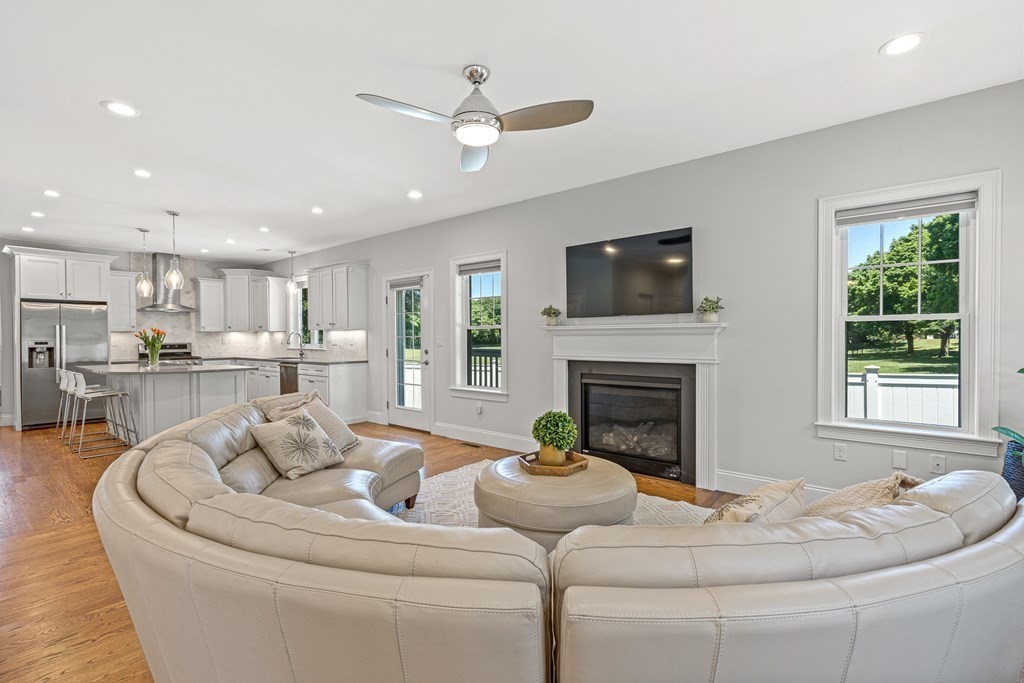 7 Nathaniel Road Winchester, MA 01890 - Photo 4 of 42 Gallery Image 4