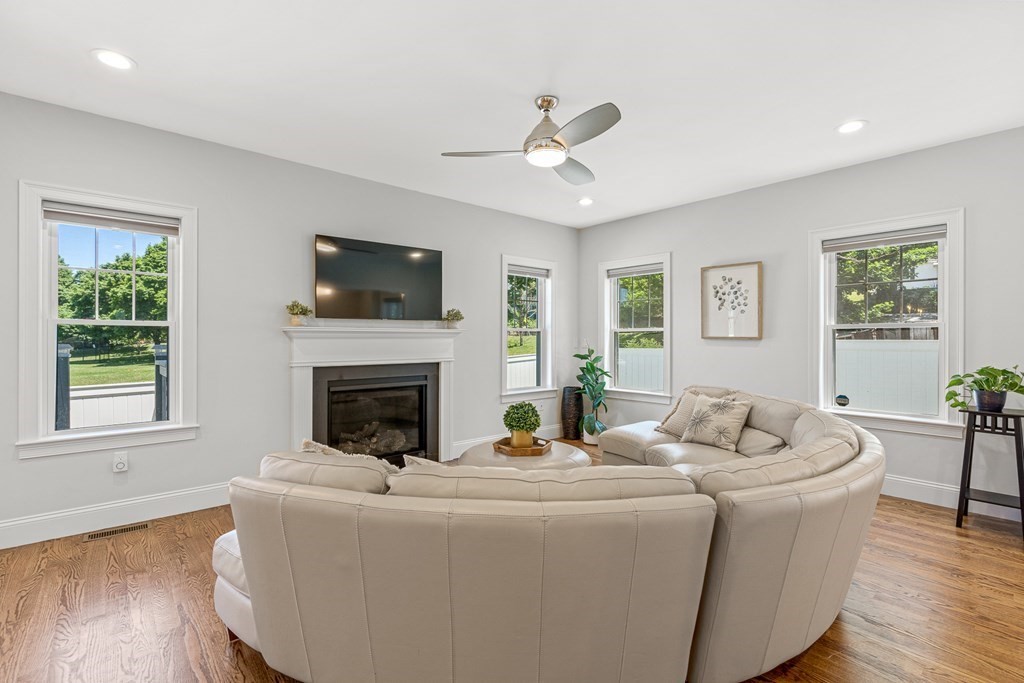 7 Nathaniel Road Winchester, MA 01890 - Photo 5 of 42 Gallery Image 5