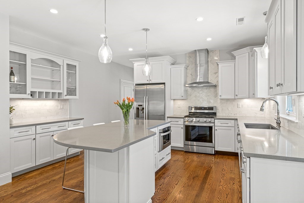 7 Nathaniel Road Winchester, MA 01890 - Photo 8 of 42 Gallery Image 8