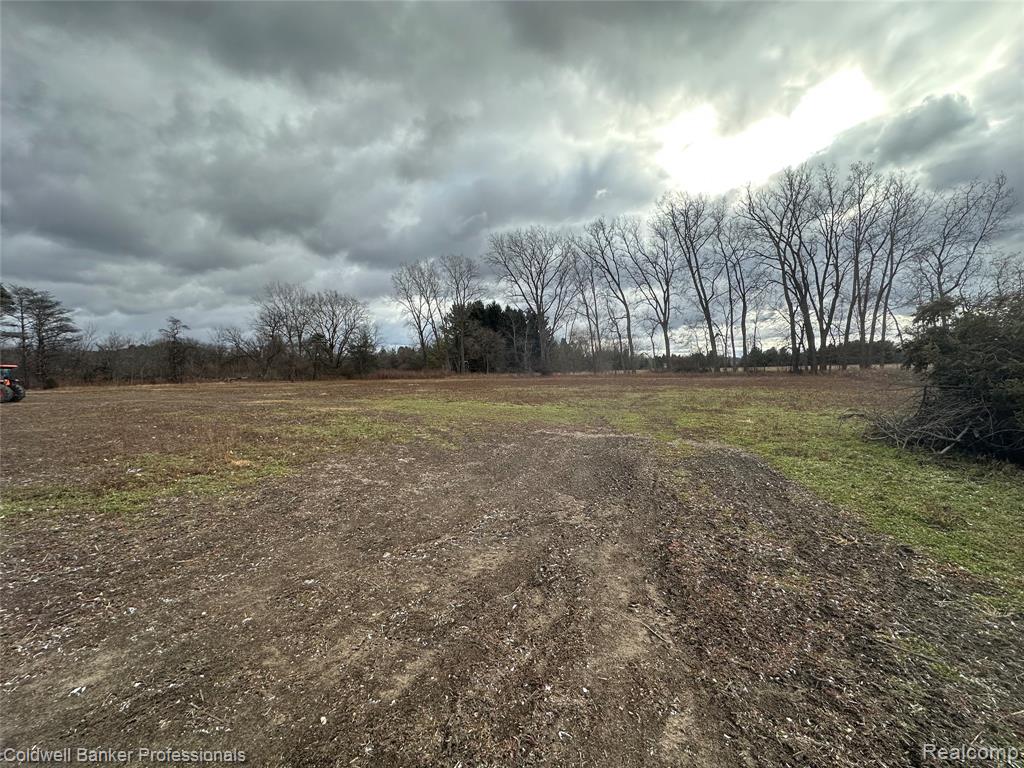 2080 Bowers Road Lapeer, MI 48446 - Photo 27 of 28 Gallery Image 27