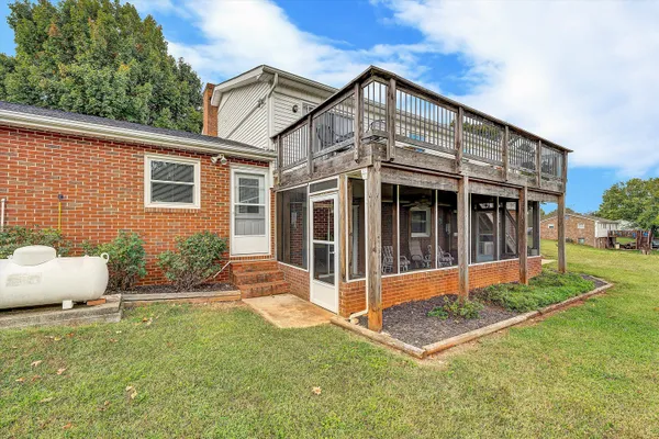 $424,950 | 4060 Truman Hill Road, Hardy, VA 24101