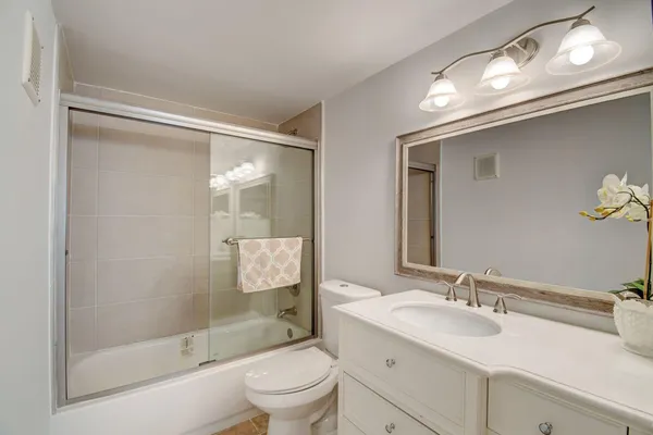 $2,200 | 15364 Lakes Of Delray Boulevard, Unit 45, Delray Beach, FL 33484