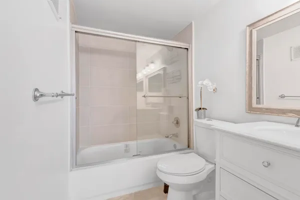 $2,200 | 15364 Lakes Of Delray Boulevard, Unit 45, Delray Beach, FL 33484