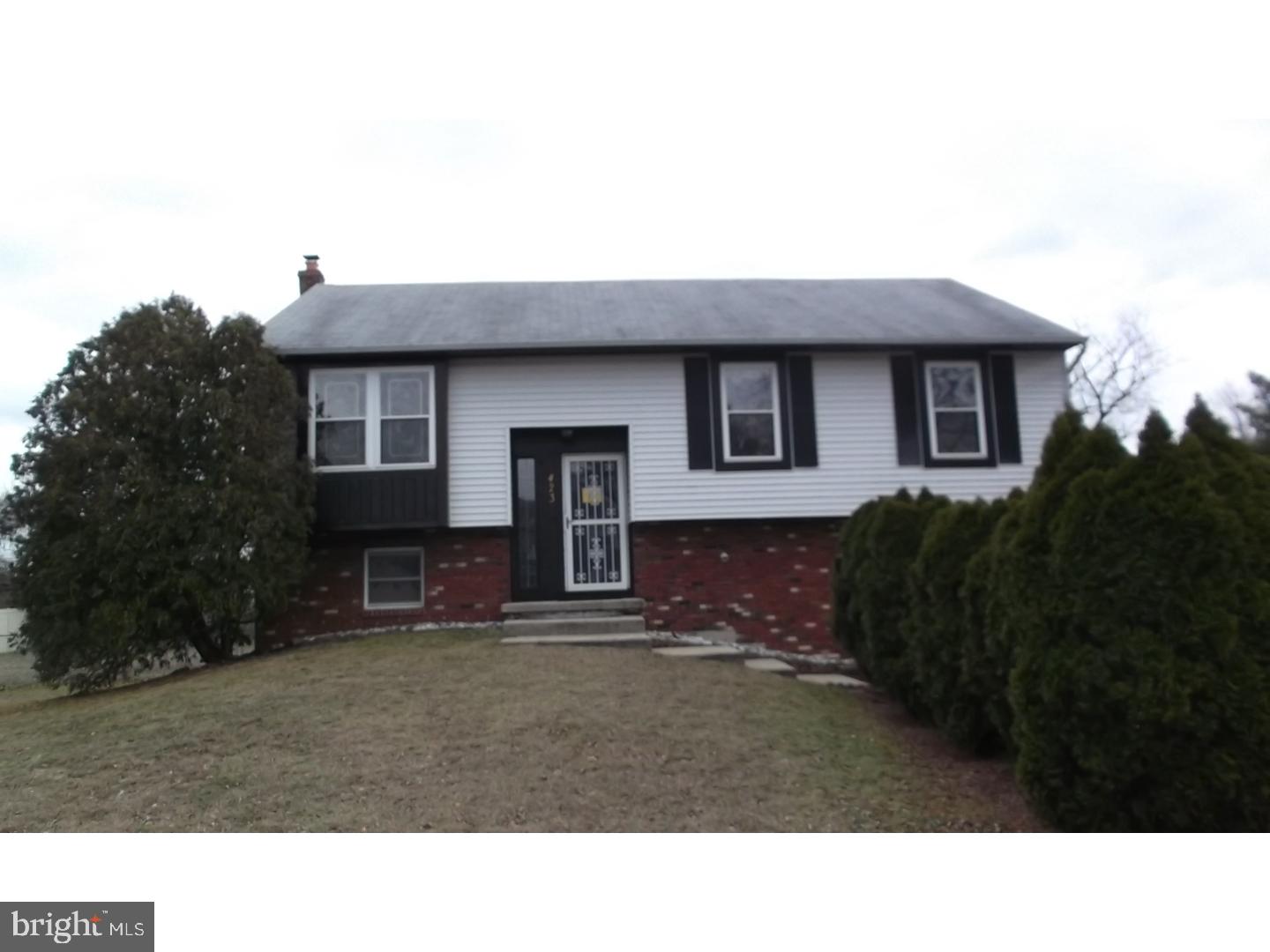 423 Apple Road Edgewater Park, NJ 08010 - Photo 5 of 24