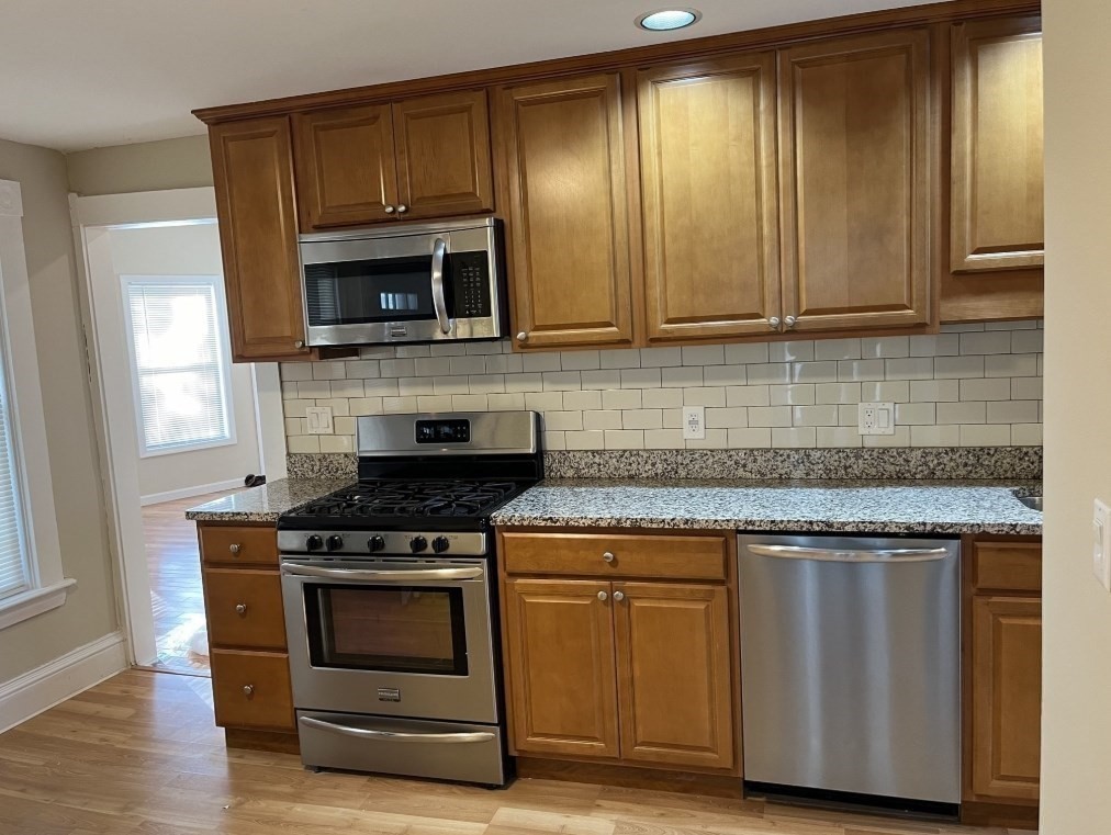 35 Hodges Street, Unit 1 Mansfield, MA 02048 - Photo 5 of 19