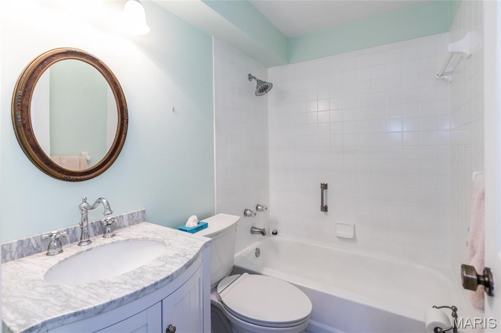 39 Ridgeview Cir Court Ballwin, MO 63021 - Photo 34 of 42