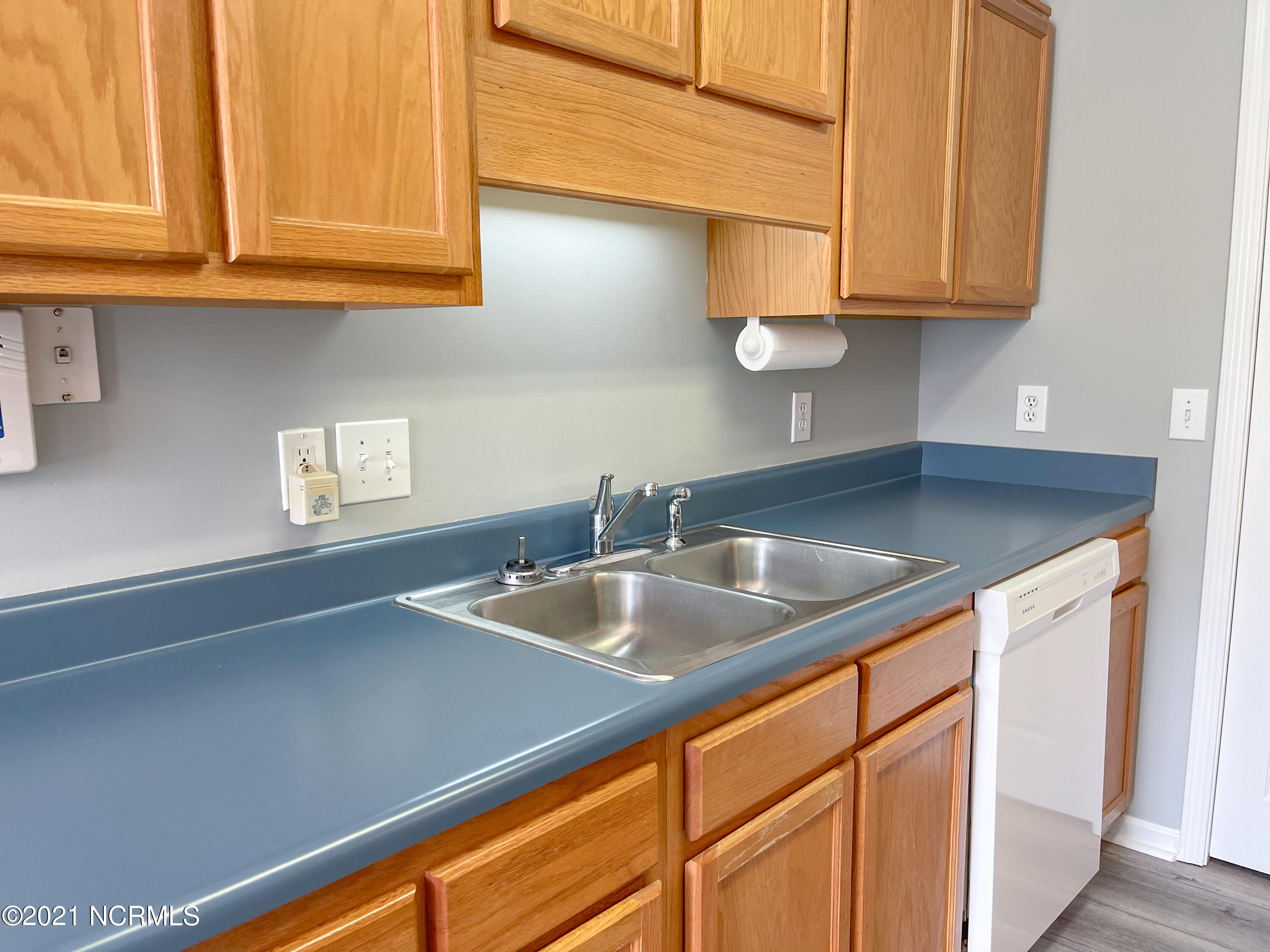 4532 Alder Ridge Road Wilmington, NC 28412 - Photo 17 of 48 Newer dishwasher.