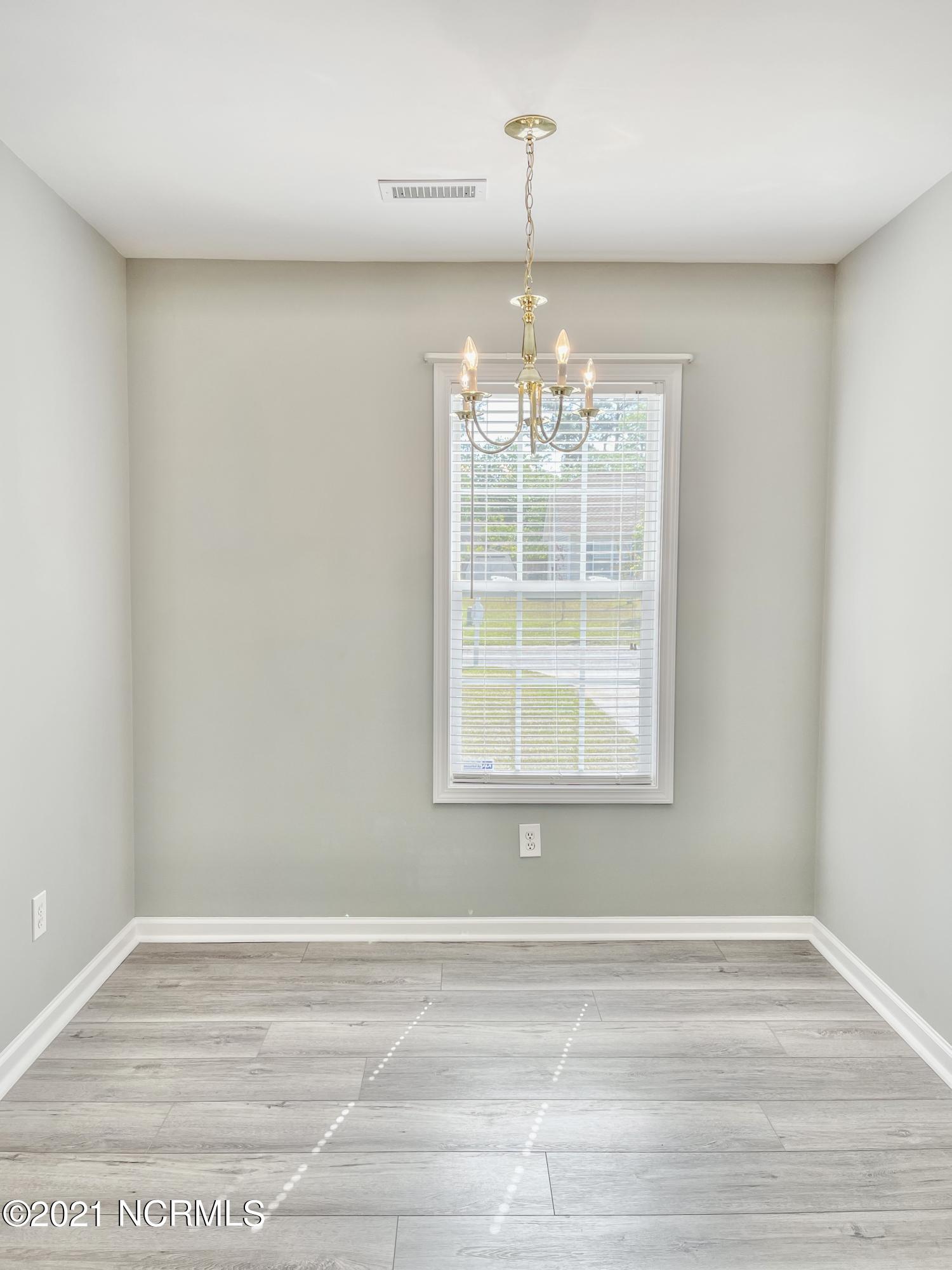 4532 Alder Ridge Road Wilmington, NC 28412 - Photo 20 of 48 Dining area off kitchen.