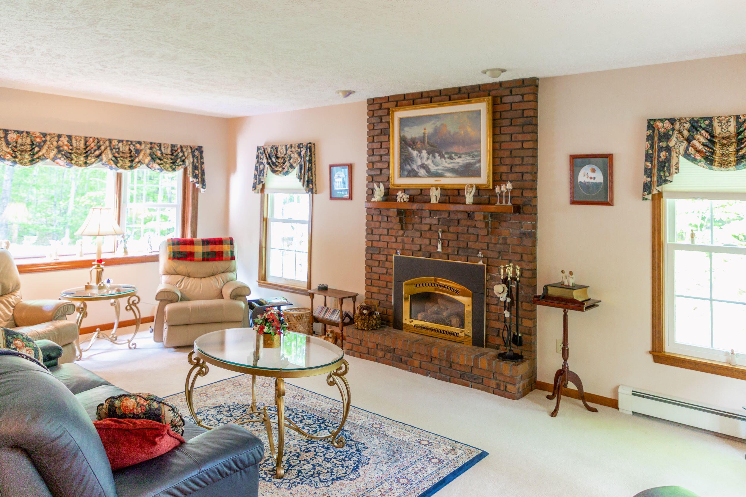 8 Pond Ridge Drive Lewiston, ME 04240 - Photo 10 of 31 5J2A1348