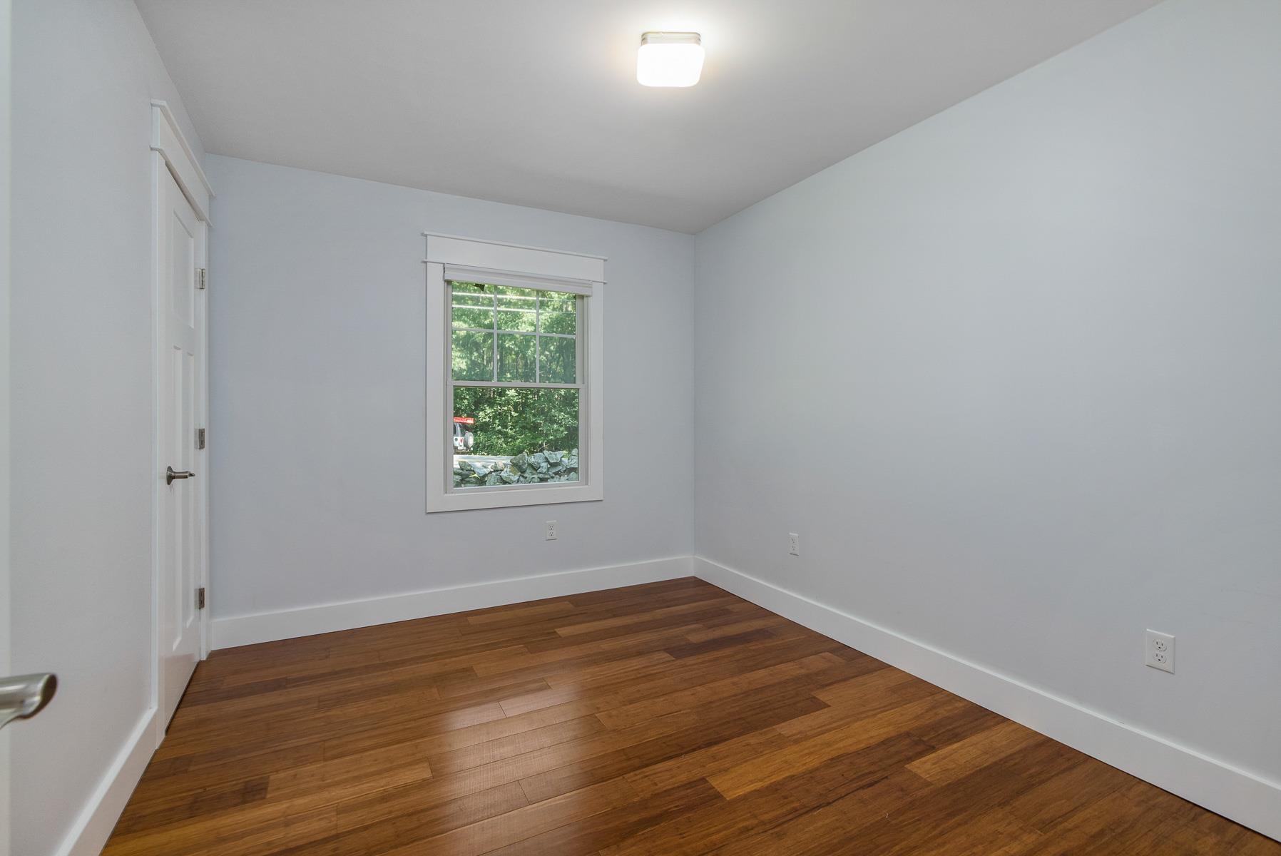 87 Mill Road Durham, NH 03824 - Photo 13 of 22 Gallery Image 13