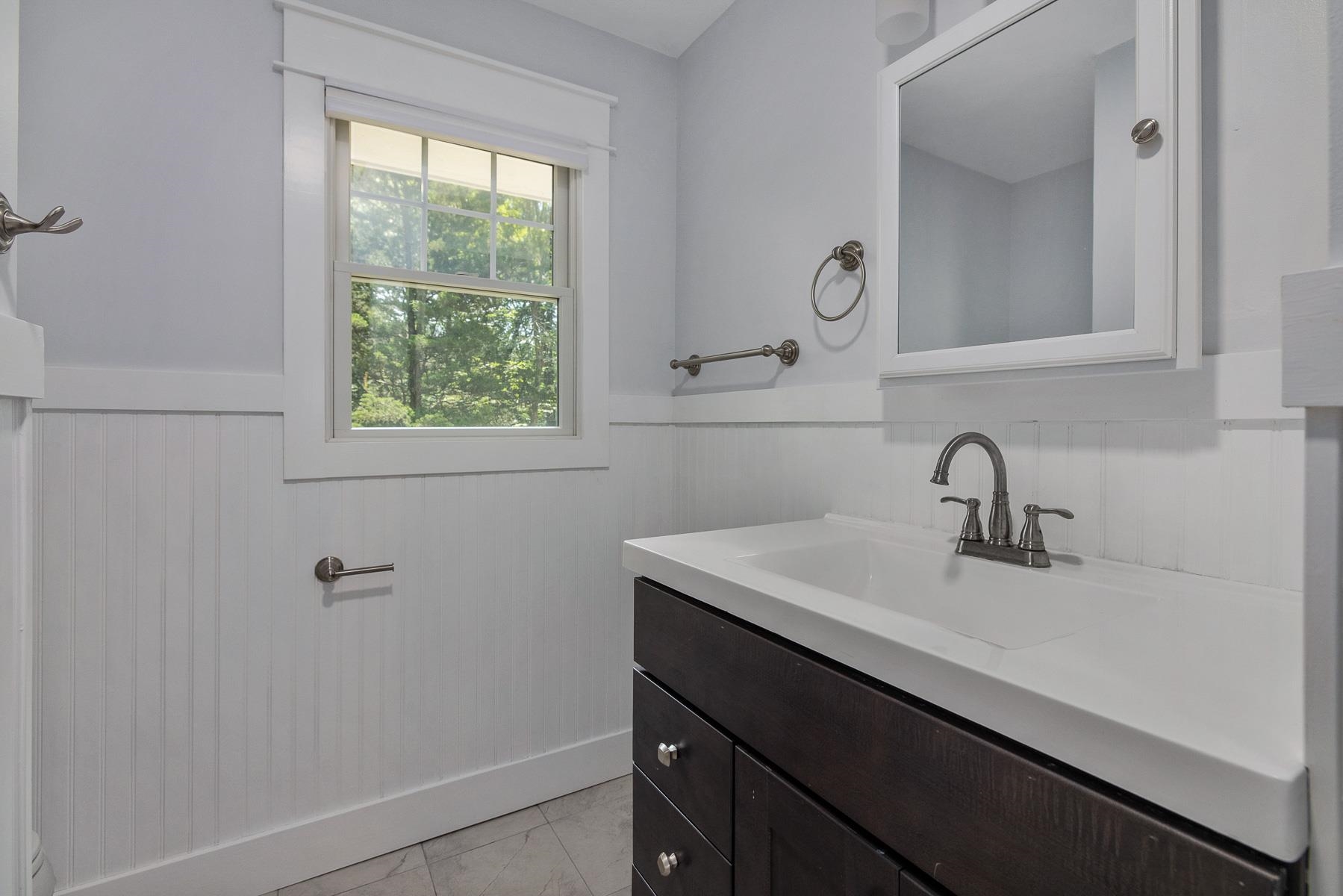 87 Mill Road Durham, NH 03824 - Photo 14 of 22 Gallery Image 14