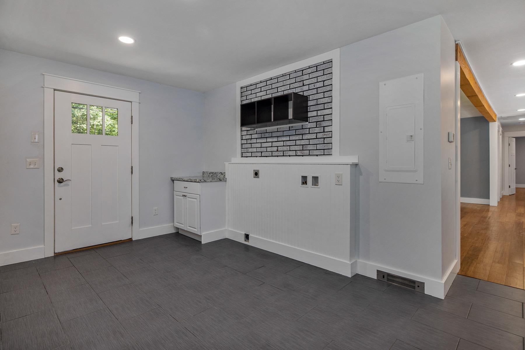 87 Mill Road Durham, NH 03824 - Photo 15 of 22 Gallery Image 15