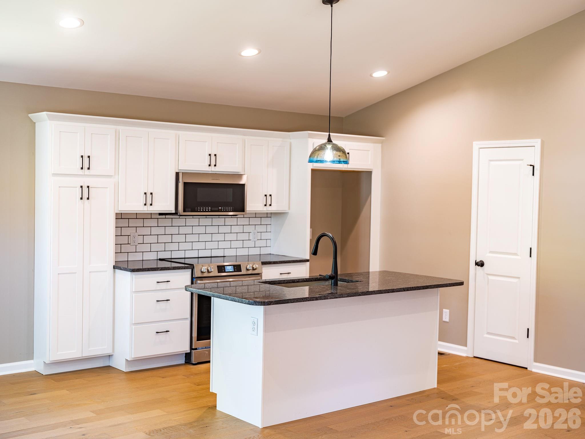 1196 Crabtree Road Waynesville, NC 28785 - Photo 4 of 42