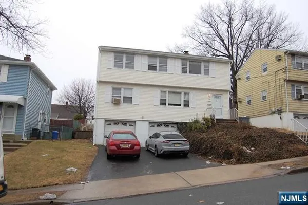 $3,200 | 420 Kipp Avenue, Hasbrouck Heights, NJ 07604