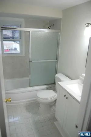 $3,200 | 420 Kipp Avenue, Hasbrouck Heights, NJ 07604