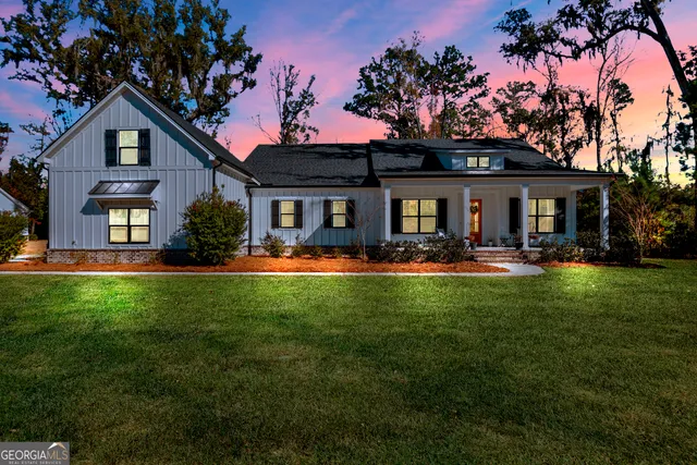 $779,900 | 156 Grey Ghost Court, Richmond Hill, GA 31324