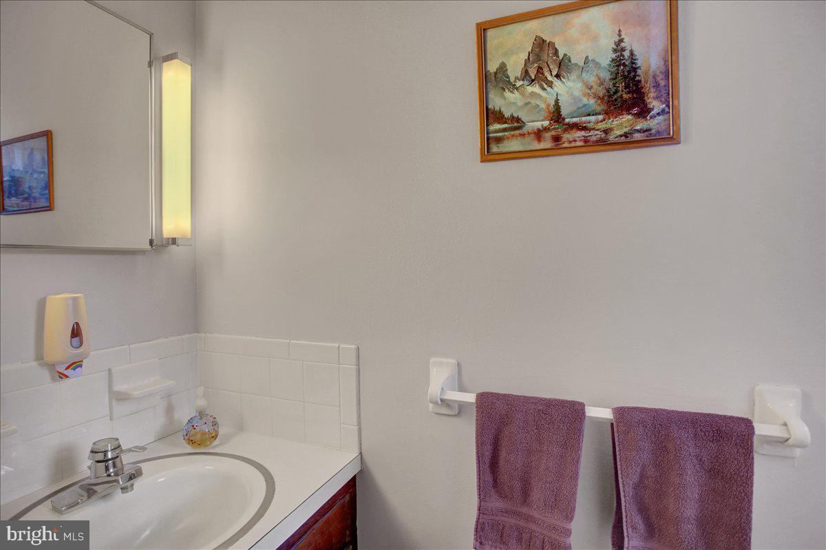 109 Capitol Hill Road Dillsburg, PA 17019 - Photo 21 of 66