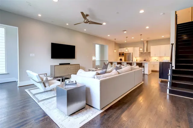 $4,800 | 1914 Maryland Street, Houston, TX 77006