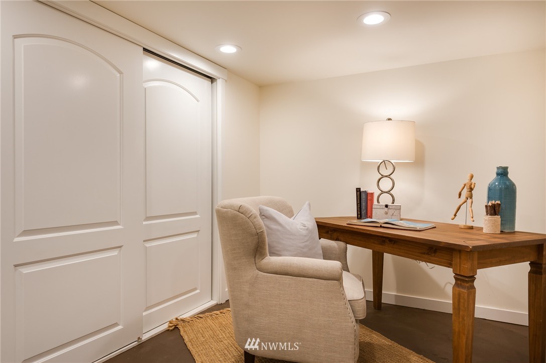 216 North 58th Street Seattle, WA 98103 - Photo 23 of 25