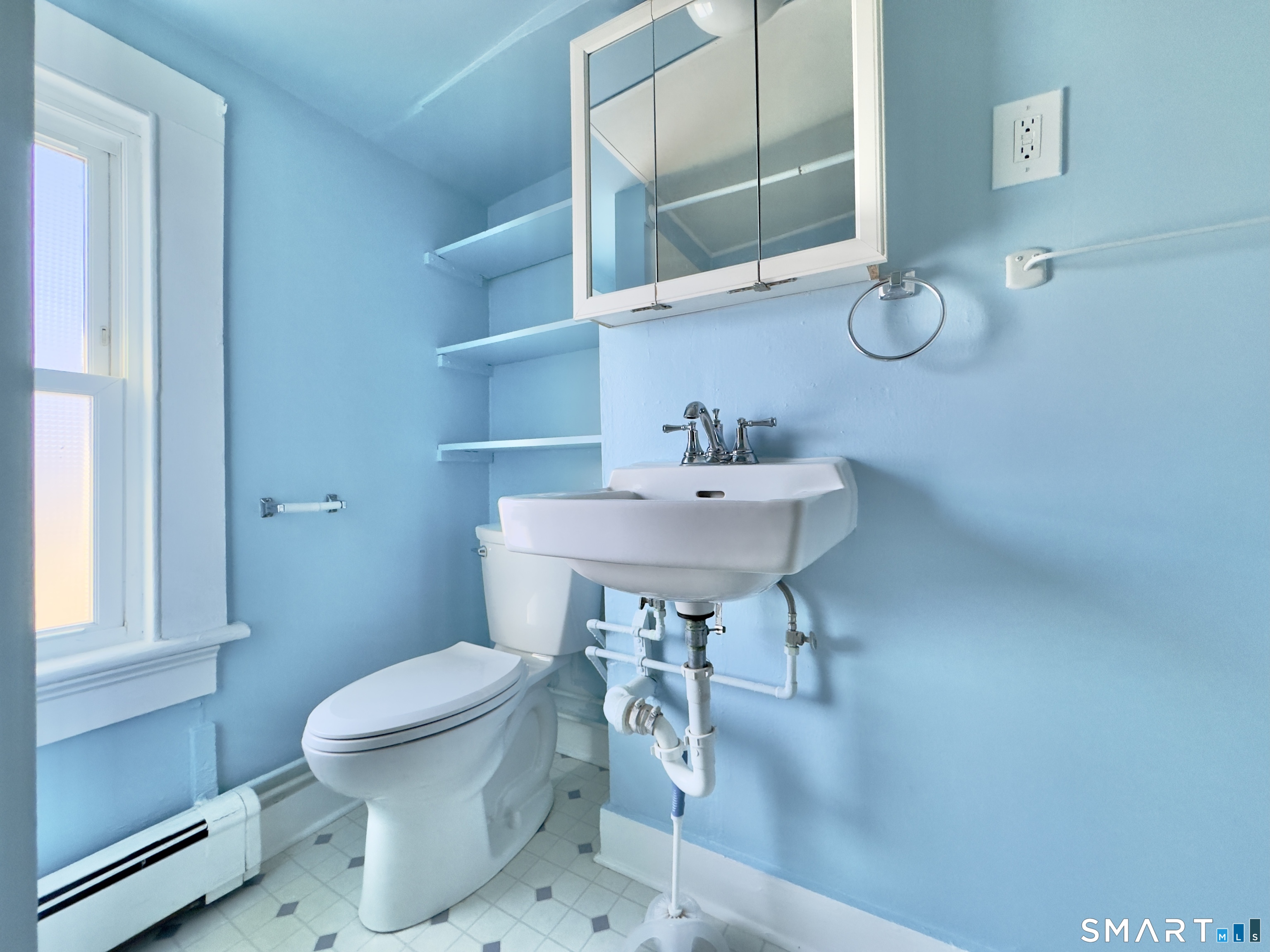 186 West Washington Street, Unit 2 Bristol, CT 06010 - Photo 16 of 28