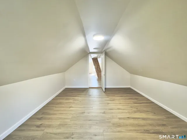 $2,600 | 186 West Washington Street, Unit 2, Bristol, CT 06010