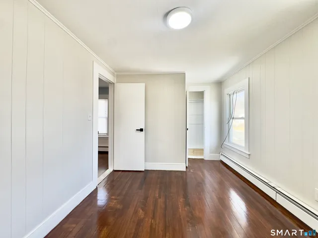 $2,600 | 186 West Washington Street, Unit 2, Bristol, CT 06010