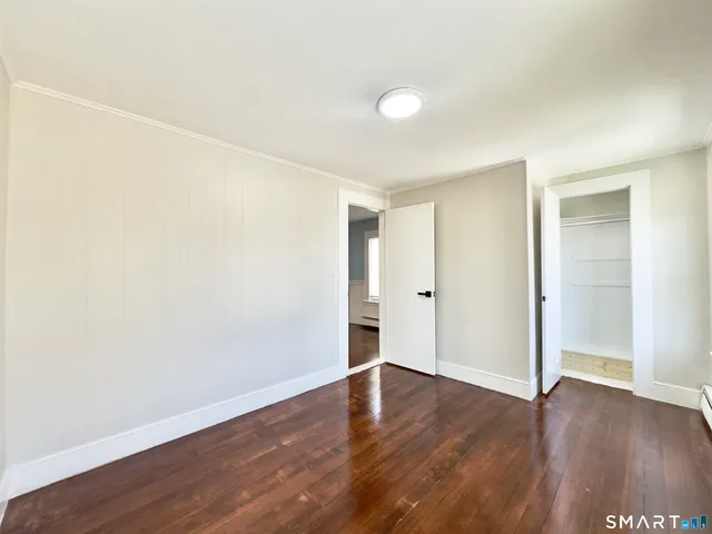 $2,600 | 186 West Washington Street, Unit 2, Bristol, CT 06010