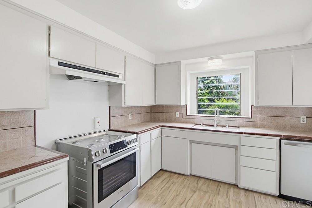 815 Hermes Avenue Encinitas, CA 92024 - Photo 14 of 44