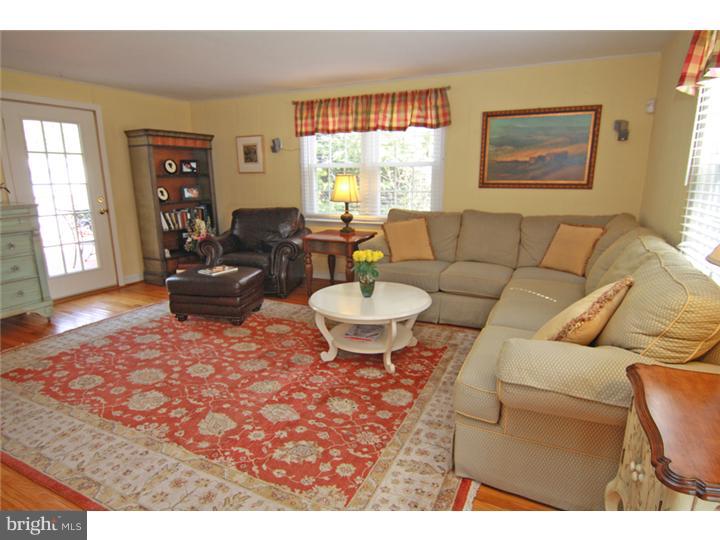 620 South Devon Avenue Wayne, PA 19087 - Photo 4 of 25 Gallery Image 4