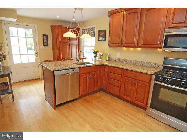 620 South Devon Avenue Wayne, PA 19087 - Photo 8 of 25 Gallery Image 8
