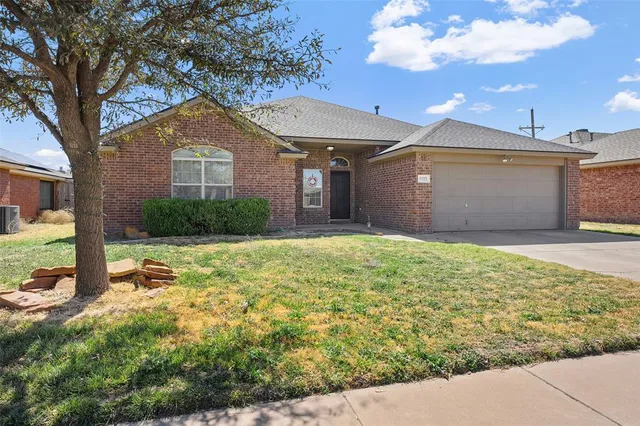 $2,400 | 6115 100th Street, Lubbock, TX 79424