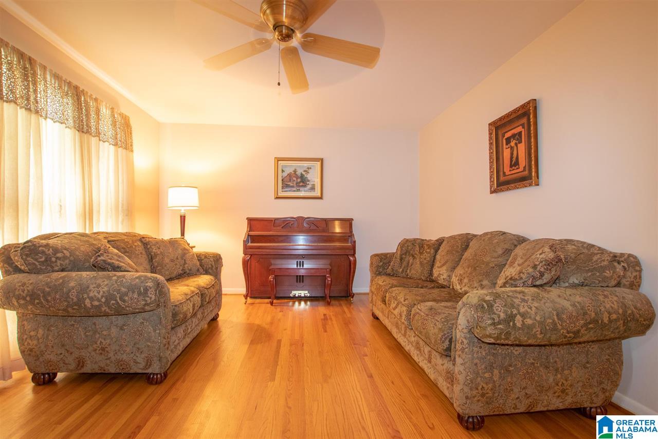908 Crestview Drive Adamsville, AL 35005 - Photo 7 of 31