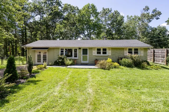 $325,000 | 50 Taft Street, Black Mountain, NC 28711