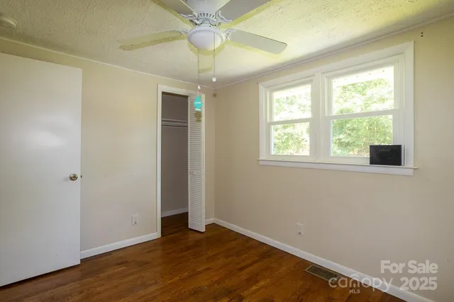 $325,000 | 50 Taft Street, Black Mountain, NC 28711