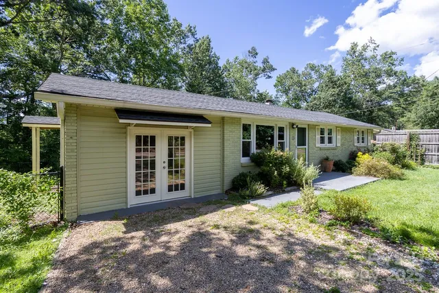 $325,000 | 50 Taft Street, Black Mountain, NC 28711