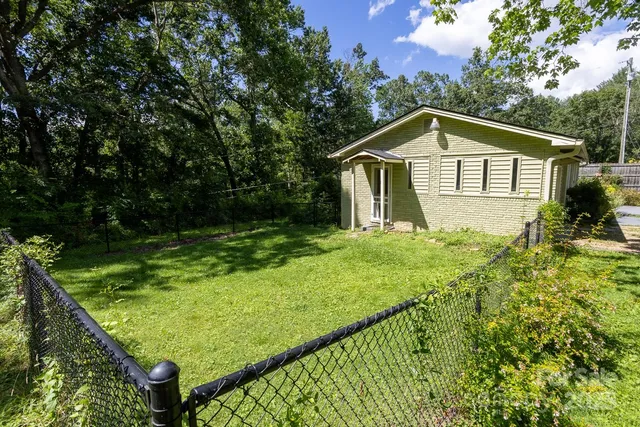 $325,000 | 50 Taft Street, Black Mountain, NC 28711