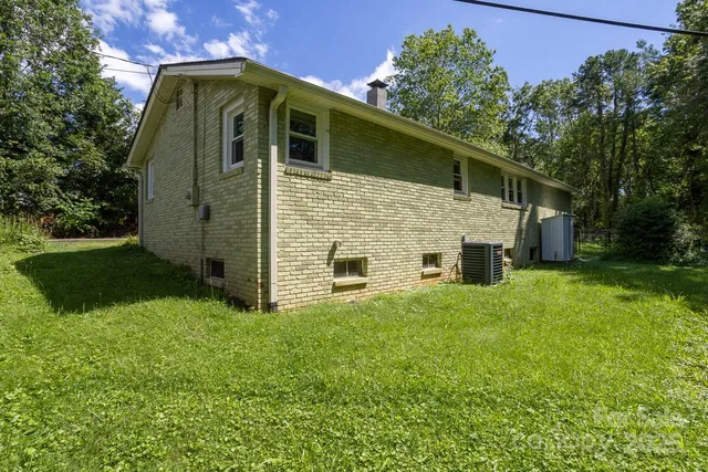 $325,000 | 50 Taft Street, Black Mountain, NC 28711