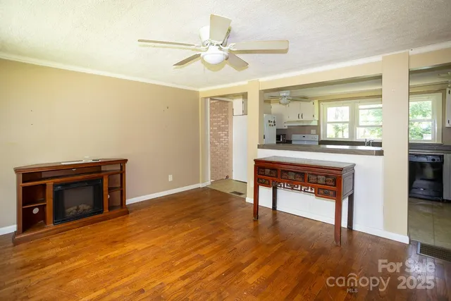 $325,000 | 50 Taft Street, Black Mountain, NC 28711