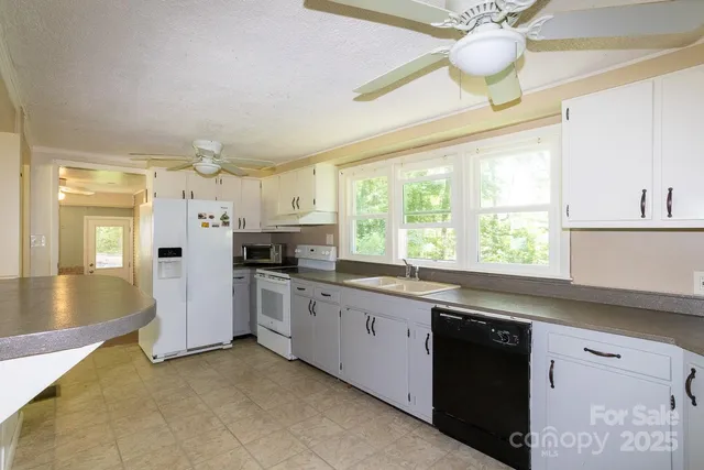 $325,000 | 50 Taft Street, Black Mountain, NC 28711