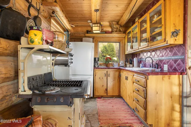 $9,875,000 | 3758 Salt Creek Road, Eagle, CO 81631