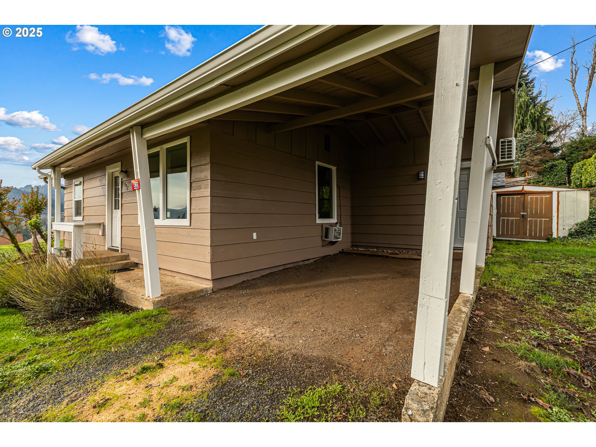 532 2nd Street Elkton, OR 97436 - Photo 3 of 32